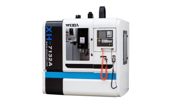 Vertical Machining Center : XH7132A